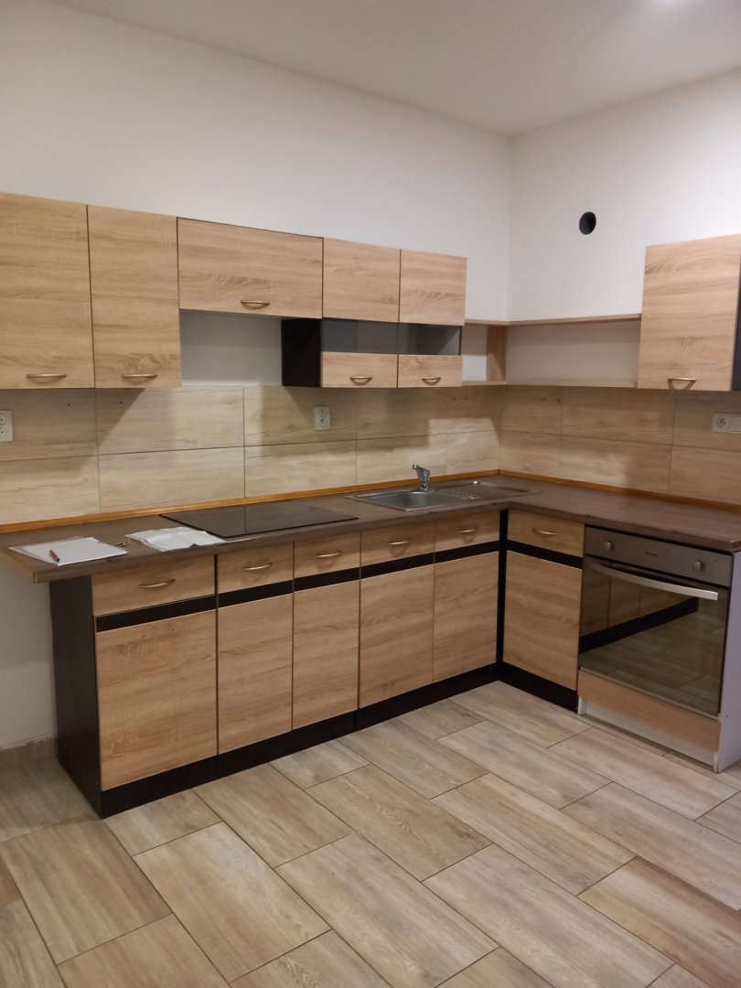 PRONÁJEM BYTU 2+1, 51,44 m² – ÚŠTĚK, NÁMĚSTÍ