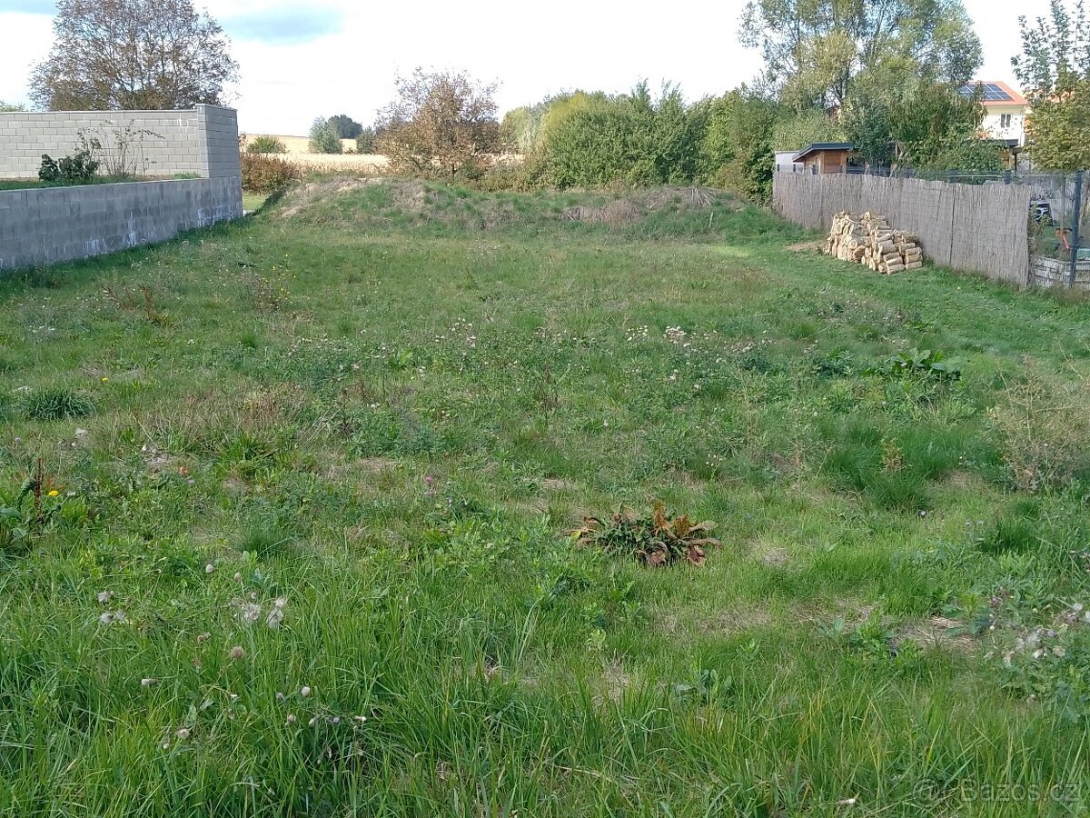 Prodej stavebního pozemku 548 m² Znojmo-Přímětice — foto 3