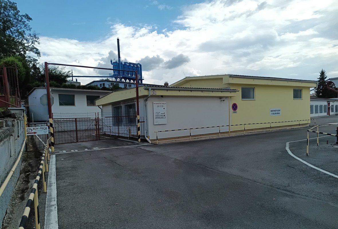 PRENÁJOM - POLYFUNKČNÝ OBJEKT / BUDOVA - NECPALSKÁ CESTA 34 E – PRIEVIDZA — foto 3