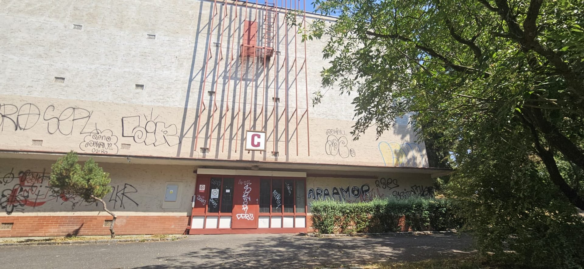 Prodám garáž Praha 8, Čimická 39 — foto 1