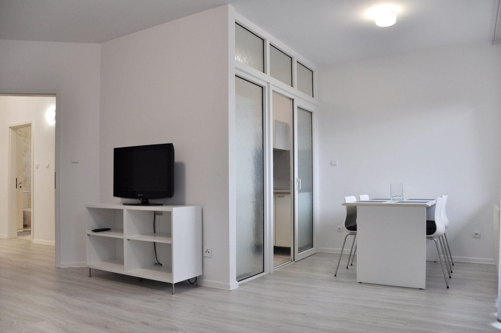 Prenájom 1,5 izbového zariadeného bytu v Bratislava – Karlova Ves — foto 1