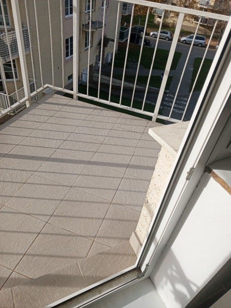 Byt 1+1, + balkon + sklep. — foto 7