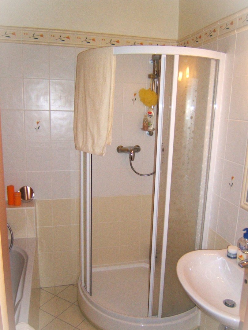 Svetlý, kompletne zariadený 3i byt s nádherným výhľadom – Žilina, Hájik — foto 10
