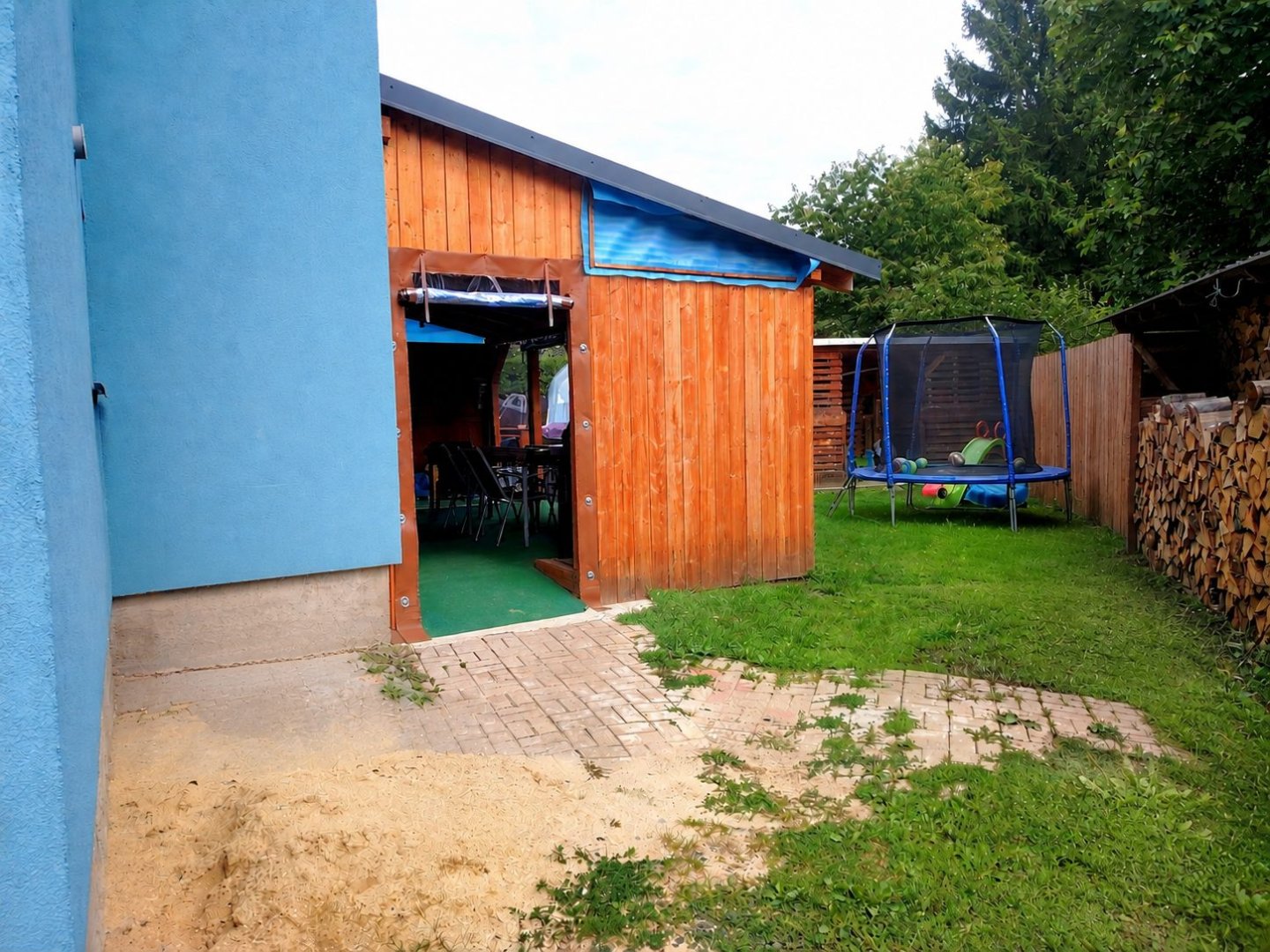 Prodej vícegeneračního domu, 242m2, sklep, 2 patra +podkroví — foto 3