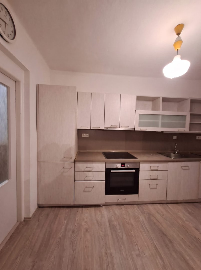 K pronájmu samostatna bytova jednotka Zruč nad Sázavou — foto 10