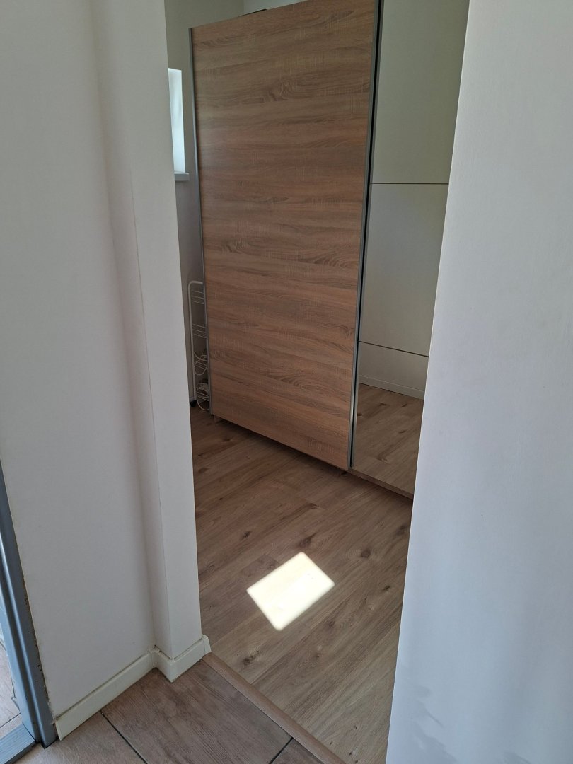 Malá Praha - NADŠTANDARDNÝ 3-IZBOVÝ BYT SO ZÁHRADOU A GARÁŽOU – ŽILINA, HALAŠOVA — foto 7