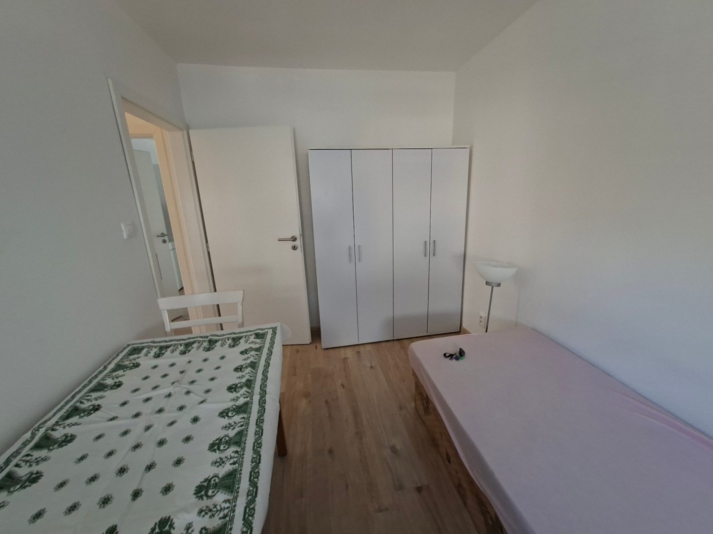 Malá Praha - NADŠTANDARDNÝ 3-IZBOVÝ BYT SO ZÁHRADOU A GARÁŽOU – ŽILINA, HALAŠOVA — foto 18