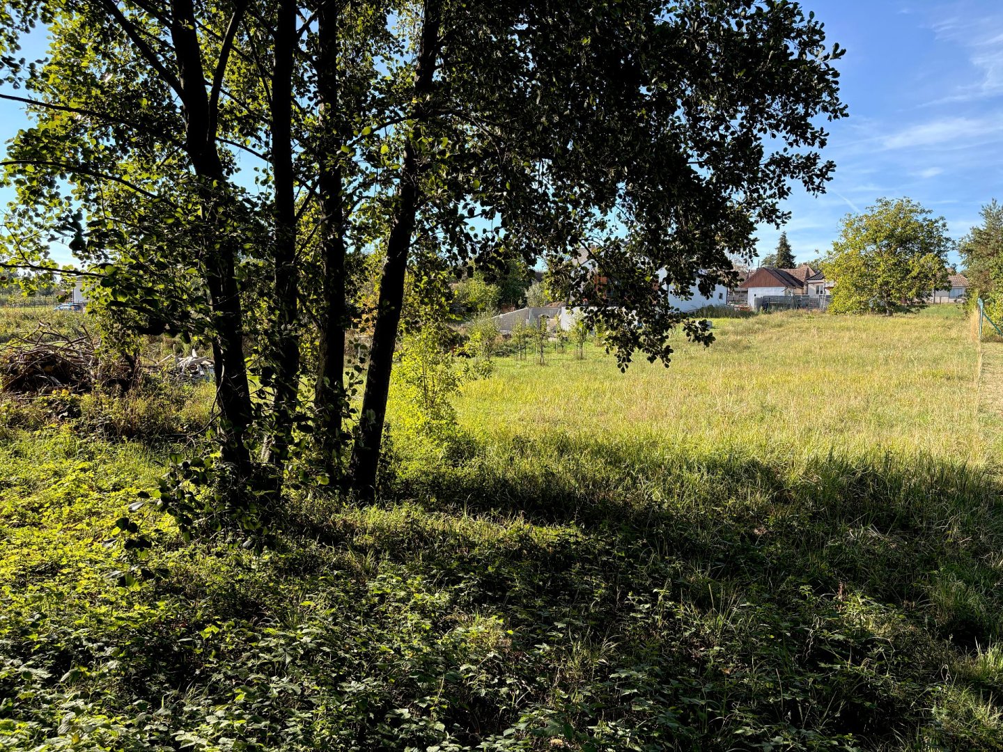 stavebný pozemok v intraviláne so stavebným povolením (A) - 602 m2 — foto 6