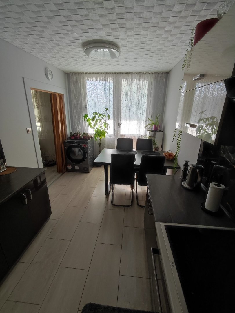 Prodej slunného bytu 3+1 v Rožmitále pod Třemšínem — foto 8