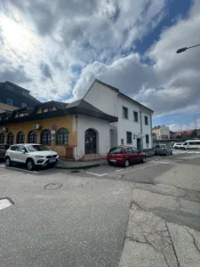Administratívna budova v Ba Starom Meste znizena cena 