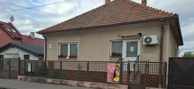 Rodinný dom v centre Šurian,pozemok 634m2,vhodný aj na podnikanie