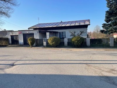 Dům 4kk částečně podsklepený, dvě garáže, zahrada