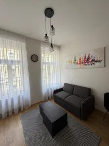 Světlý byt 2+kk (40 m²) v žádané lokalitě, ul. Bořivojova, Praha – Žižkov