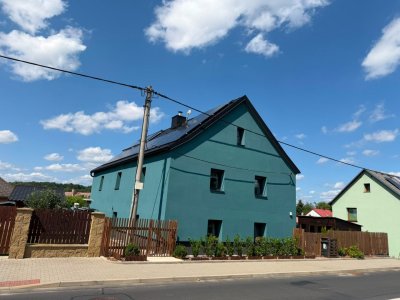 PRODEJ MODERNÍHO RODINNÉHO DOMU 5+KK | 200 m² | PO KOMPLETNÍ REKONSTRUKCI | POZEMEK 700 m² | STARÉ S