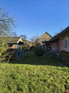 Pozemek 1101 m² se stavením, Čenkov u Příbrami