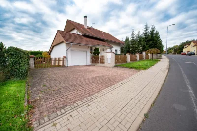 rodinný dům se zahradou 2883m2