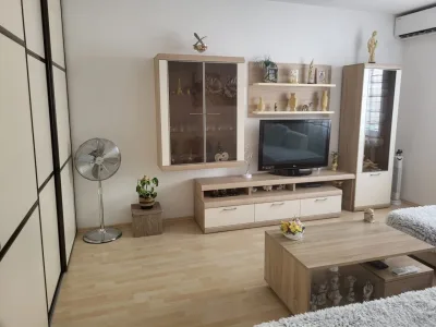 2 IZBOVÝ BYT VYŠEHRADSKÁ - BRATISLAVA PETRŽALKA